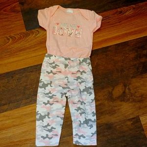 Short sleeve pink camo outfit